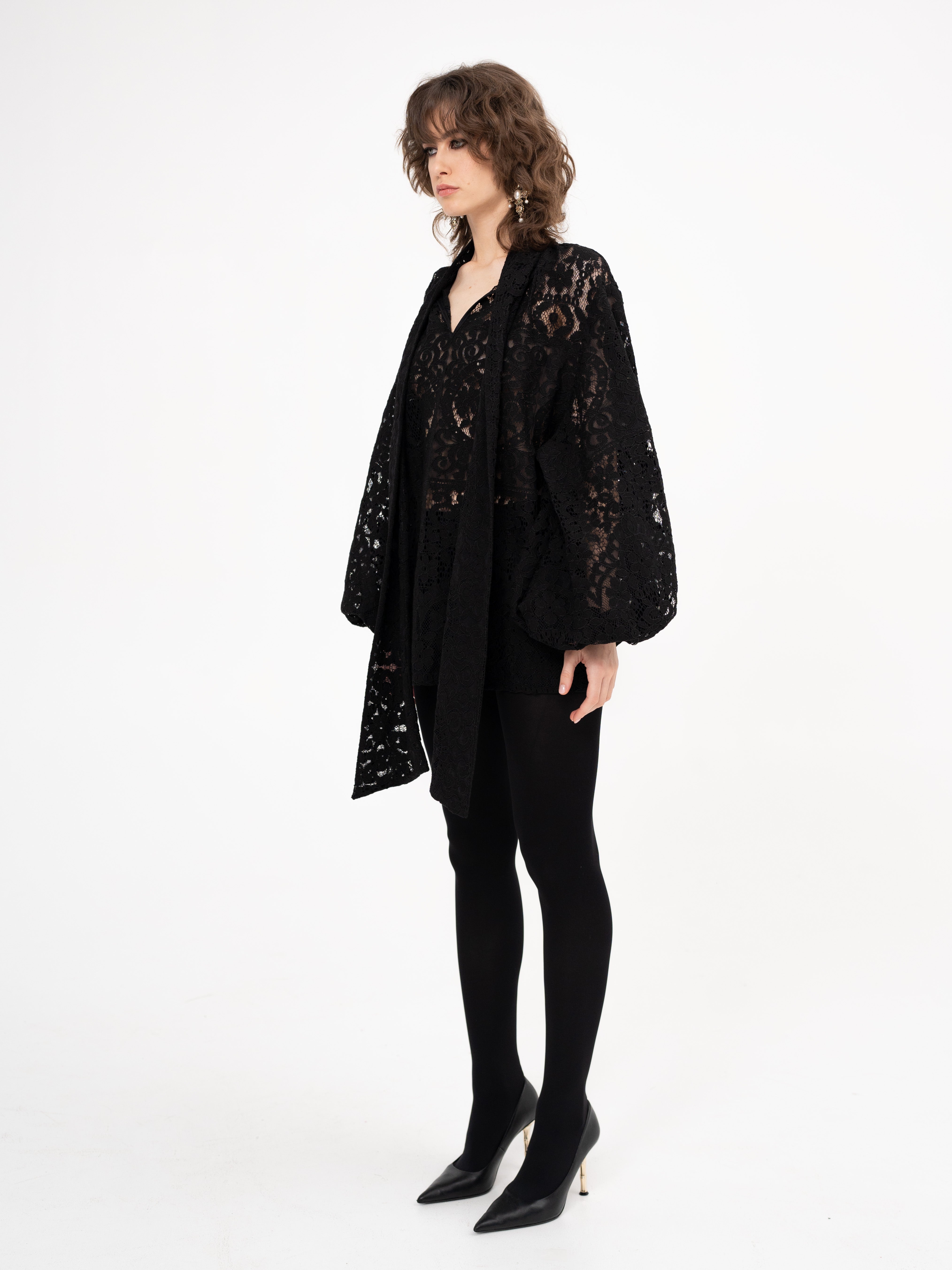 Pussy-bow lace shirt in black - Devil Pray