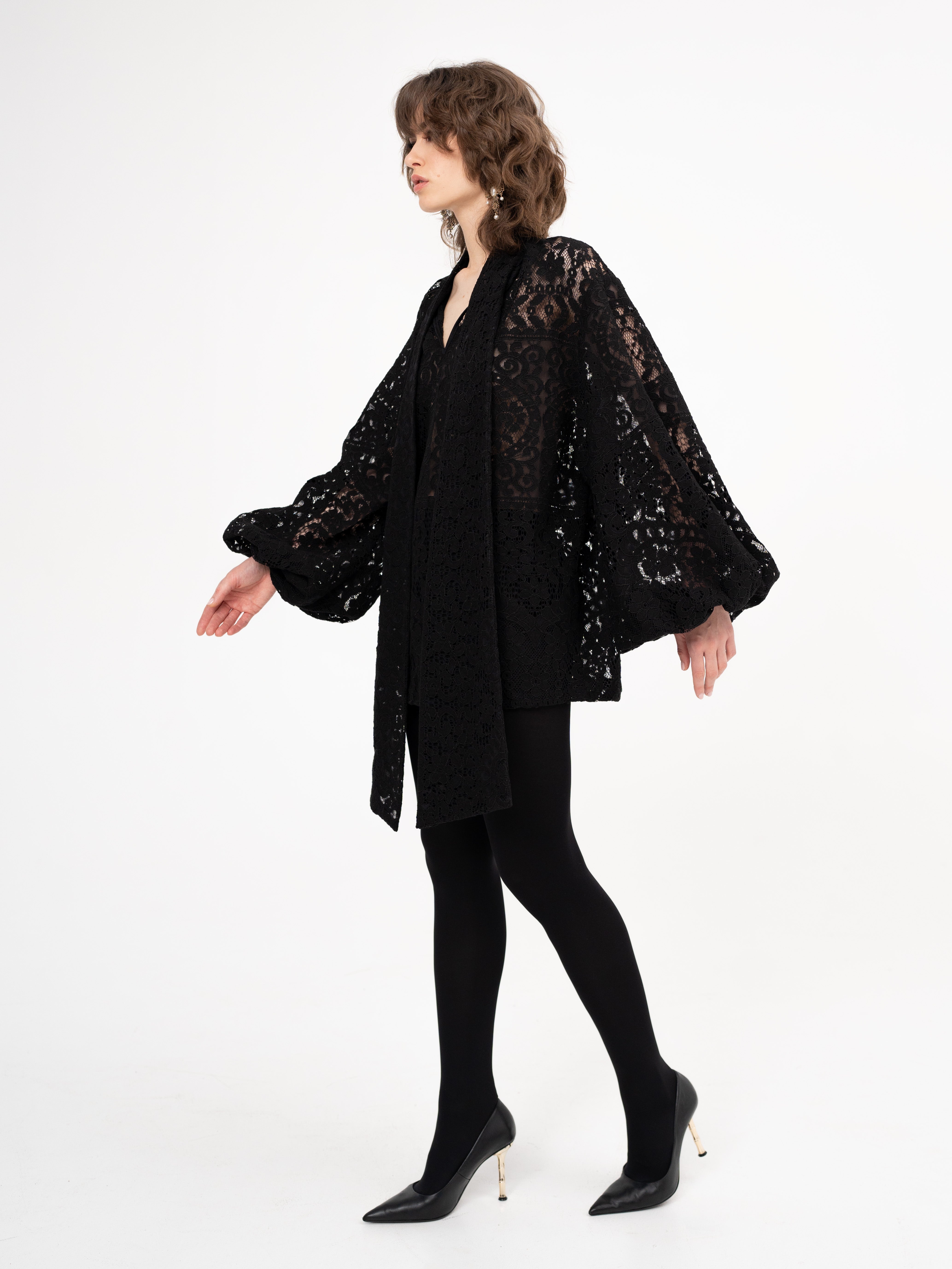 Pussy-bow lace shirt in black - Devil Pray