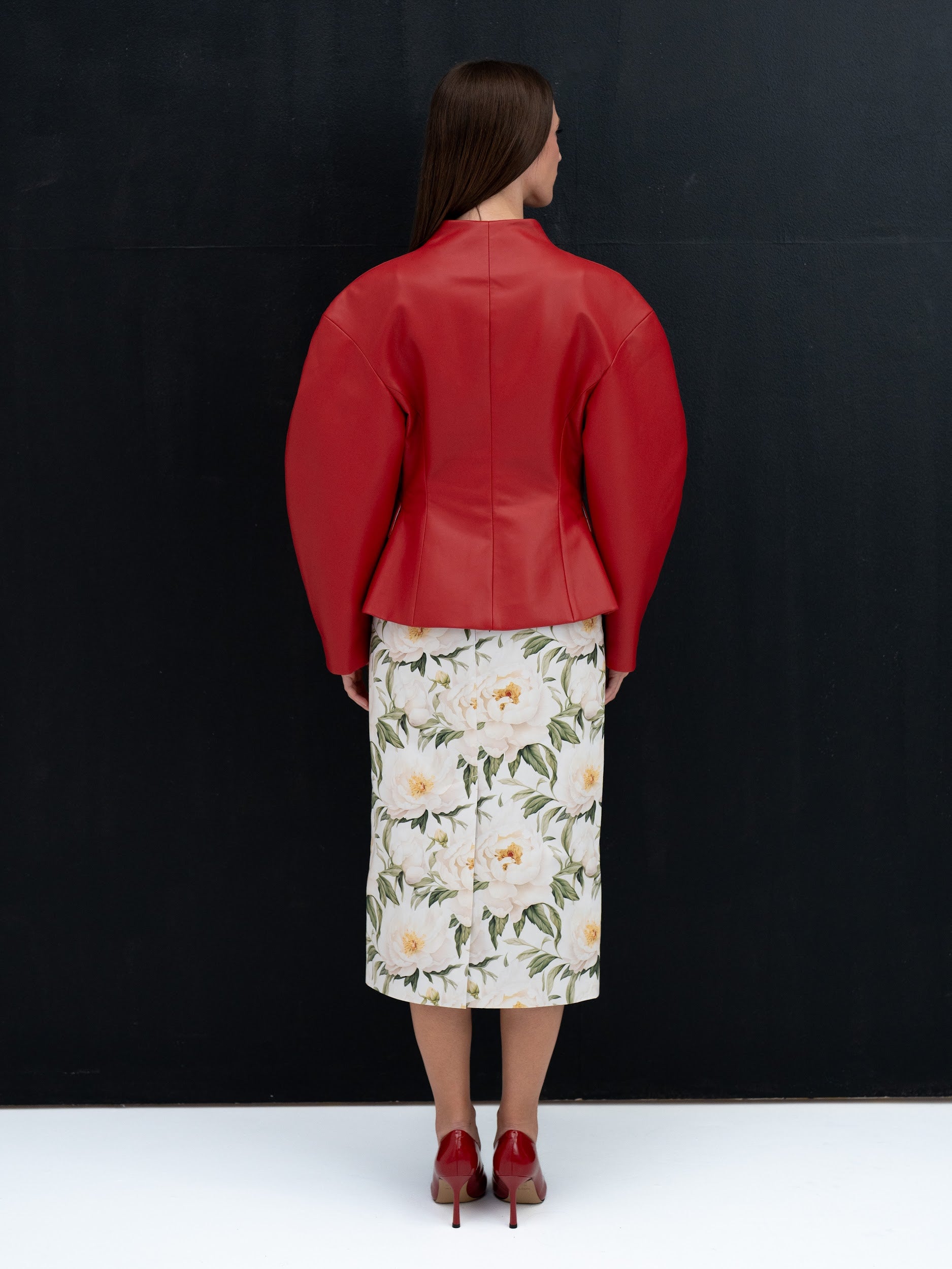 HI NO TORI RED FAUX SCULPTED BLAZER
