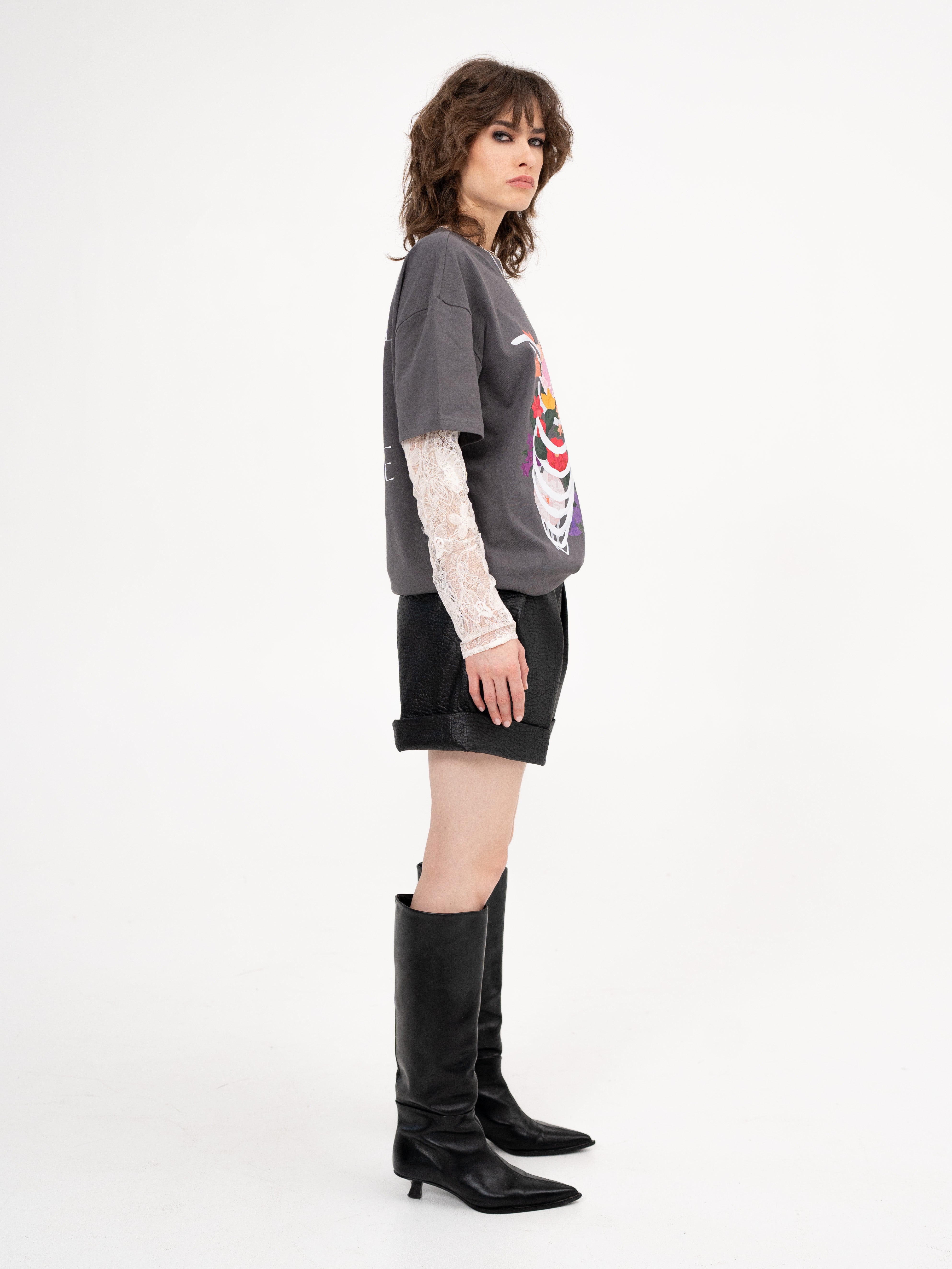 T-shirt with under-layer lace long sleeves - LAST CALL TO BREATHE