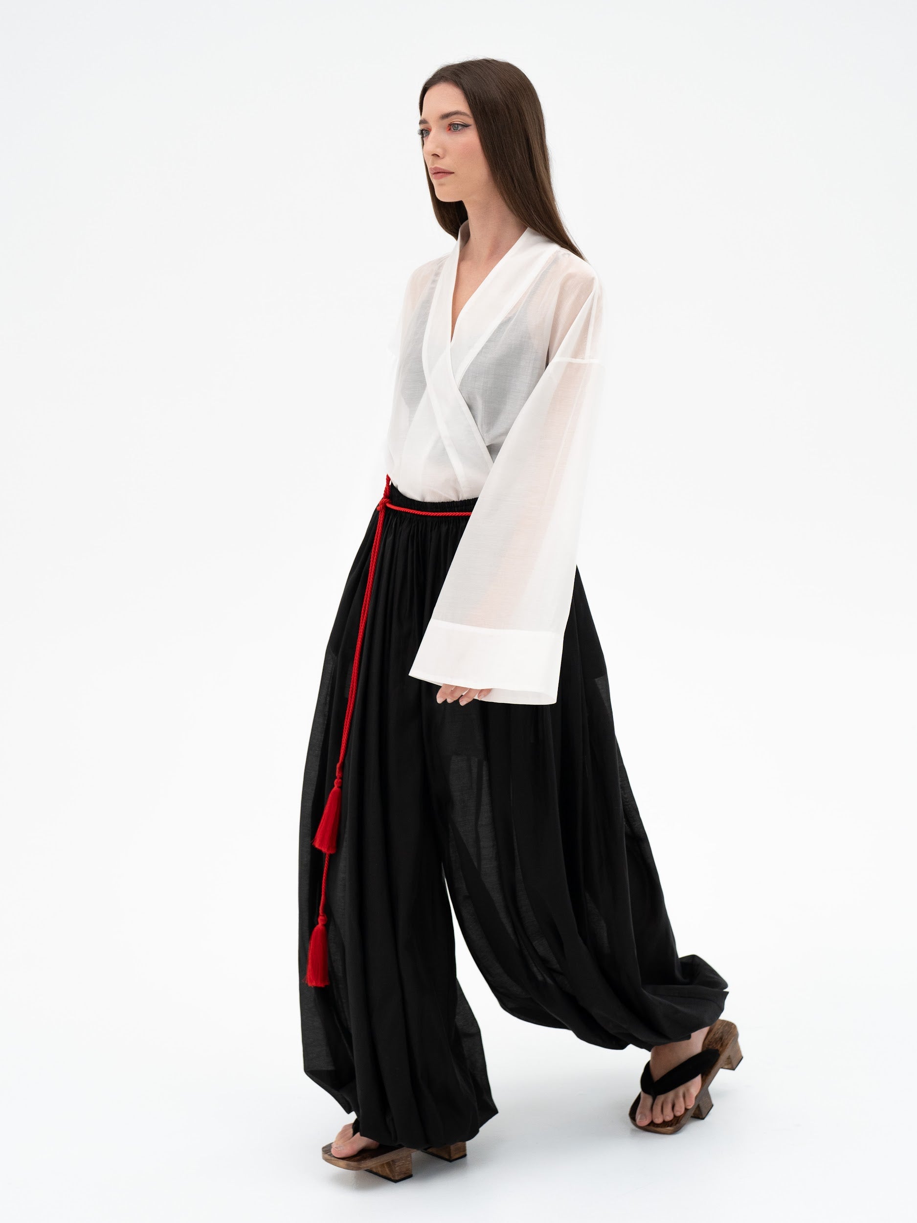 Jean taille mi-haute et jambe large « Love Journey »