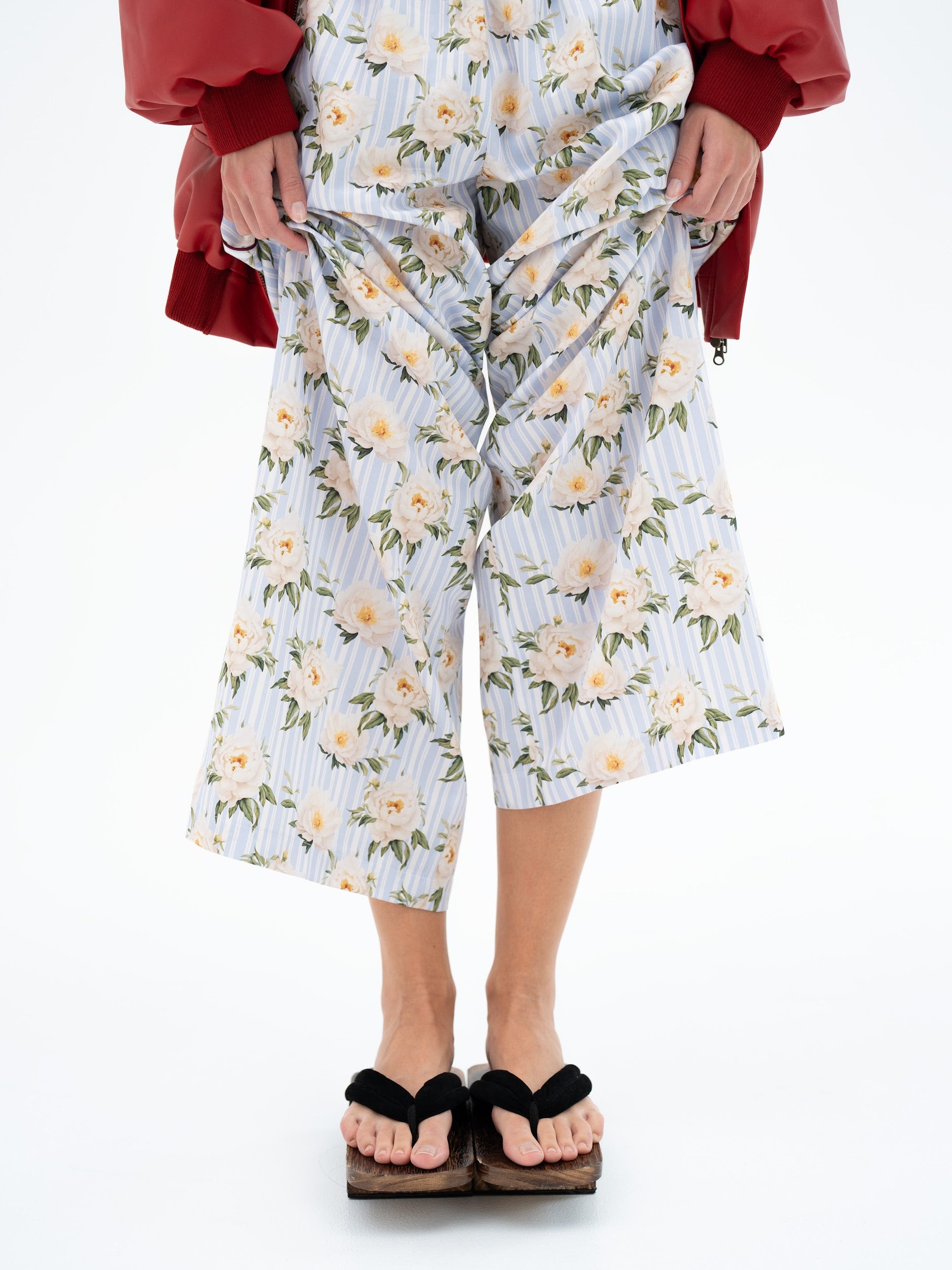 Jean taille mi-haute et jambe large « Love Journey »