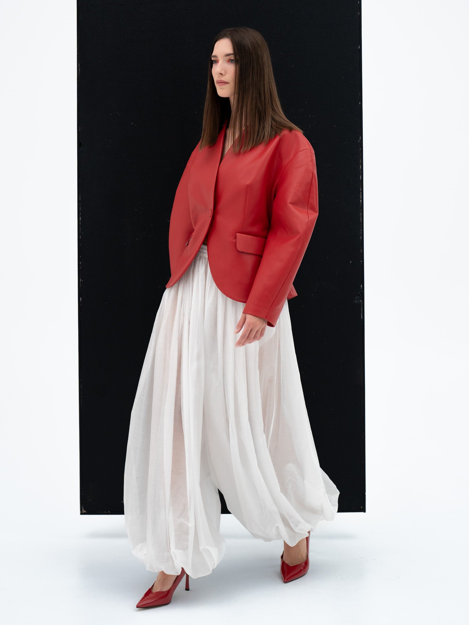 HI NO TORI RED FAUX SCULPTED BLAZER