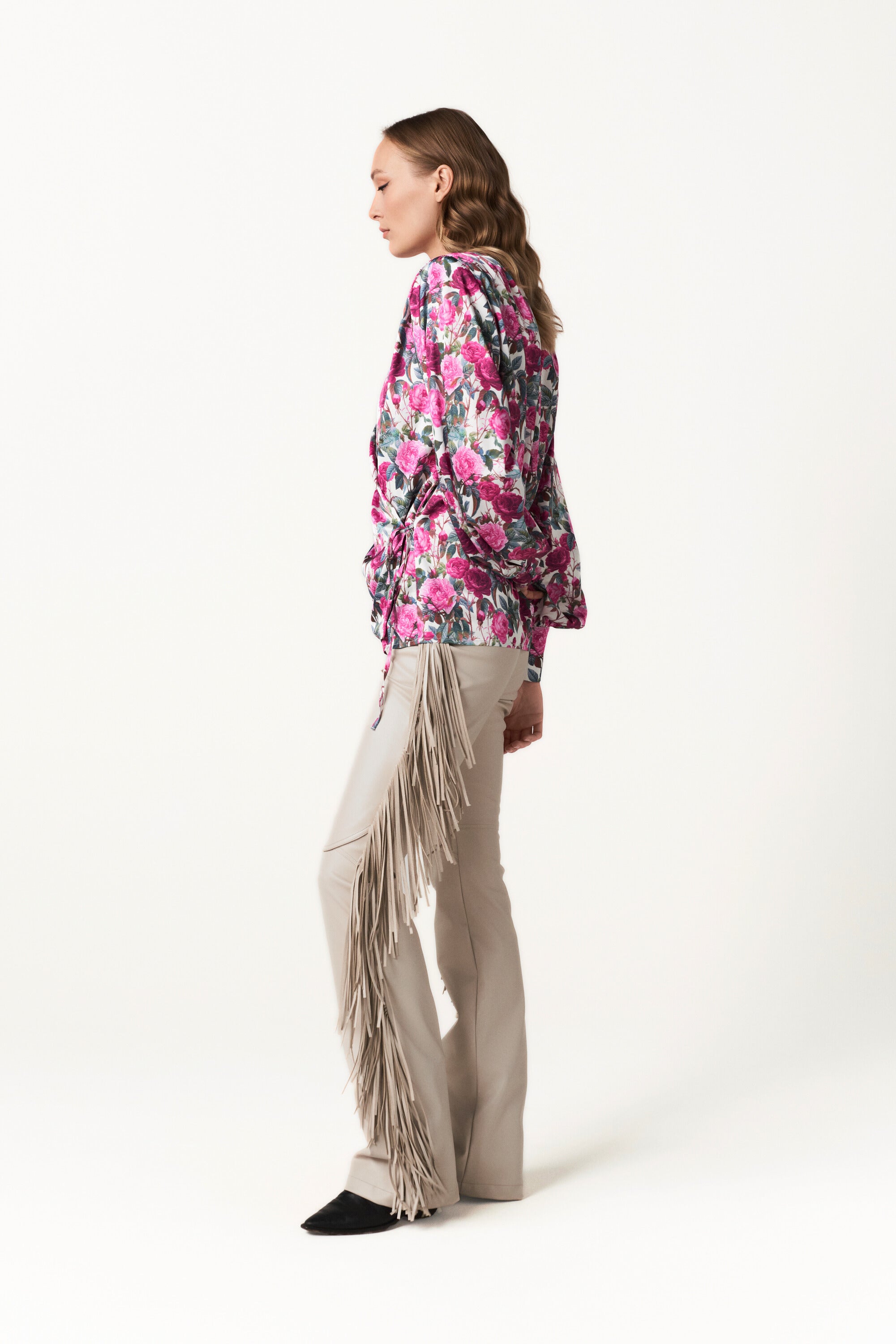 Jean taille mi-haute et jambe large « Love Journey »